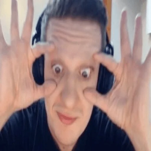 Sticker что-то между 89 и фрик - 3