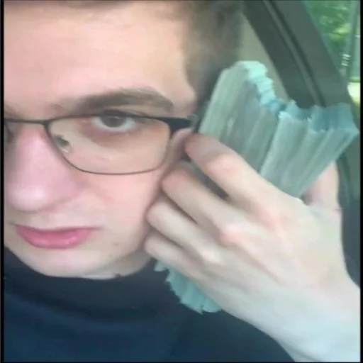 Sticker что-то между 89 и фрик - 0