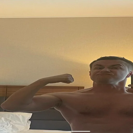 Стикер freakuking - 1