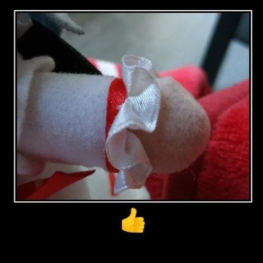 игрушка комнатный красный