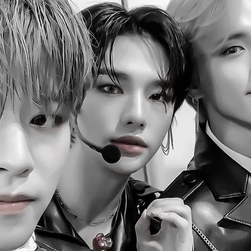 чб хёнджин @helpjeyy :: @fStikBot - person