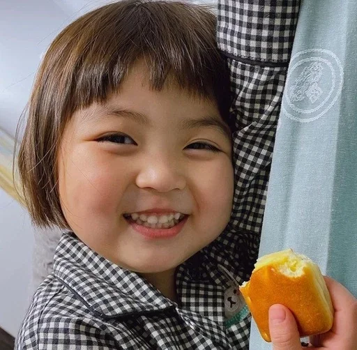 person human face toddler