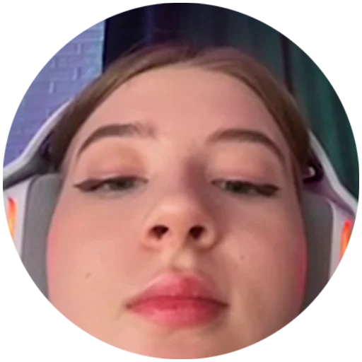 человеческое лицо губа ресница