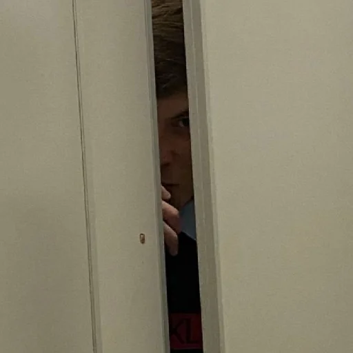 Sticker glavniy_HELPER - 1