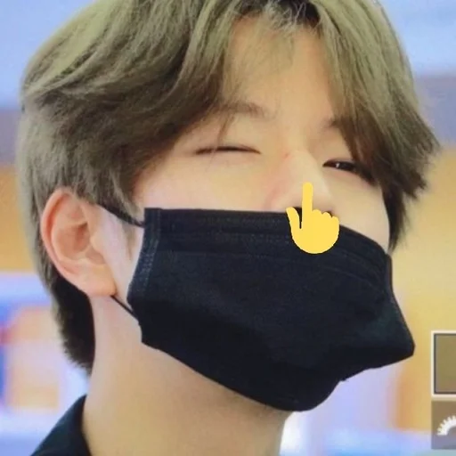 Стикер сиротки by @fStikBot - 5