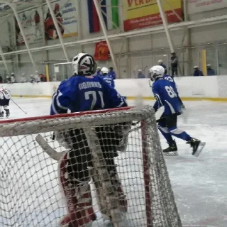 Стикер ХК Девон🤍💙🏒автор: @Pol9I - 7