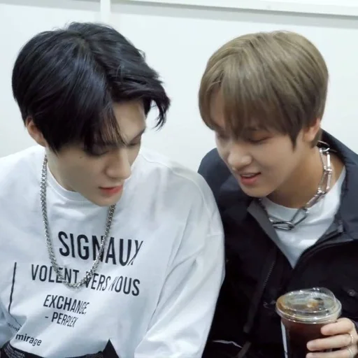 Sticker хэчан 🌹 :: @fStikBot - 3