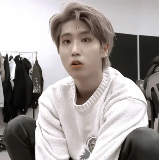 Стикер •: 𝗁𝖺𝗇 𝗃𝗂𝗌𝗎𝗇𝗀 𝖿𝗈𝗋 𝗌𝗎𝗃𝗂 :: 𝖻𝗒 @velsdino - 11