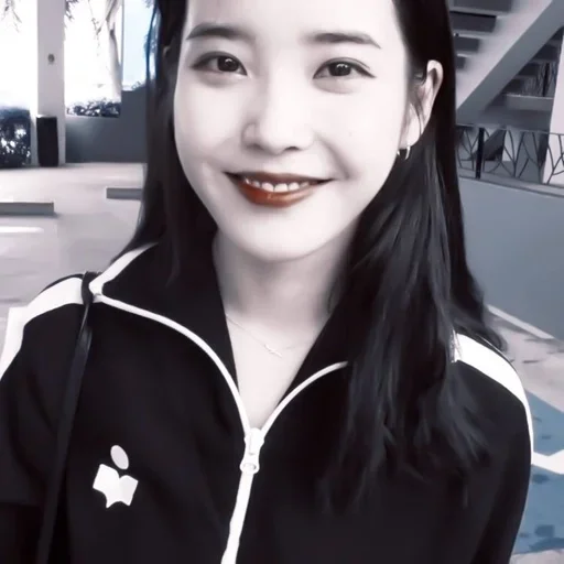 Стикер iu @hnjze - 9