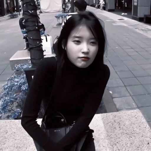 Стикер iu @hnjze - 1