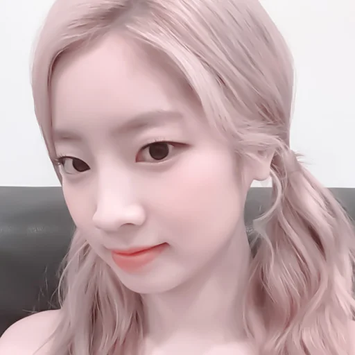 Sticker #𝐇𝐁𝐃: dahyun 🎂 ;: by @paradismaudit - 9