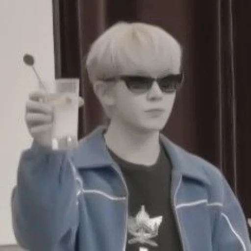 📨〉 #heeseung → by @wyxhelp ⸰ֺ⭑ - person