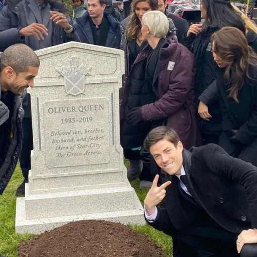 Стикер help_me_pls666 - 1