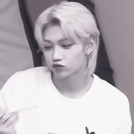 Стикер ⲫⲉⲗυⲕⲥ :; @skzstick - 1