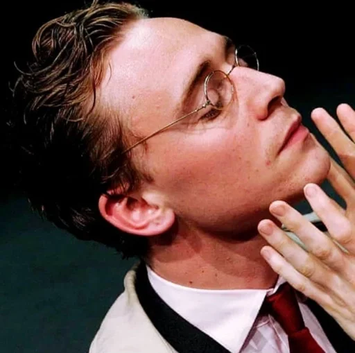 Sticker для ваших хиддл-бонеров by @fStikBot - 11