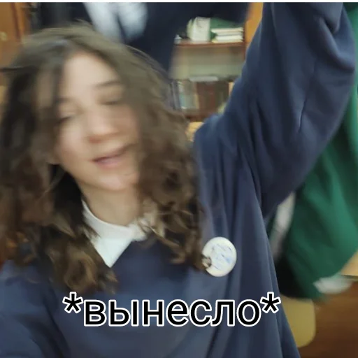 Стикер девочка с хлебом - 11