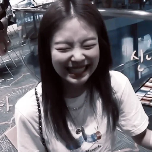 ханджи @hnjze - 