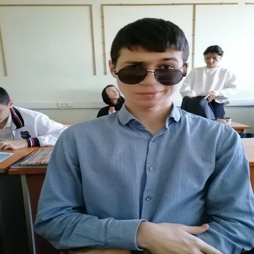 Стикер Саня Скала Джонсон - 1