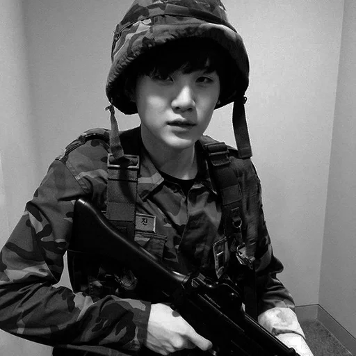 human face person weapon