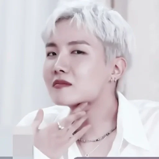 🍓:;хосок!¡ @bitslpthaa :: @fStikBot - Человек