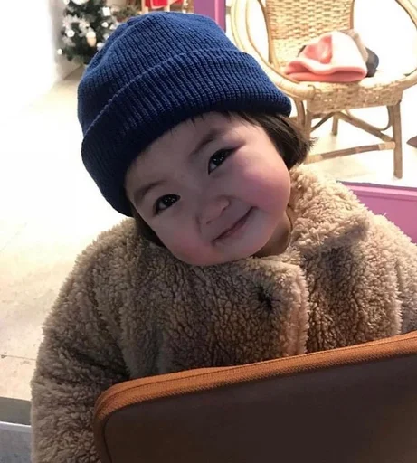 AurumKedPerch :: @fStikBot - человеческое лицо