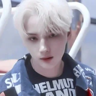 Sticker [🦡] ;; hueningkai ;; @lumicore_present - 2