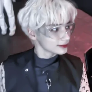 Sticker [🦡] ;; hueningkai ;; @lumicore_present - 5