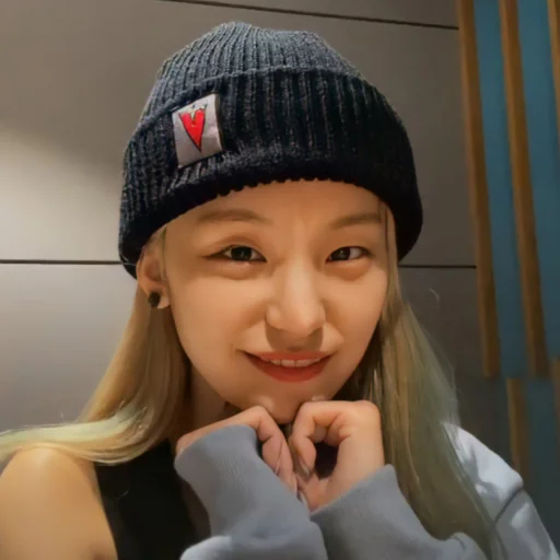 Sticker yꫀji itzy ⋆ @roleplaysticker - 7