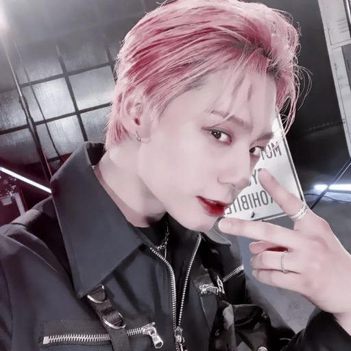 Sticker #𝐚𝐞𝐬𝐭𝐡𝐞𝐭𝐢𝐜: hwanwoong 🖋️ ;: by @paradismaudit - 4