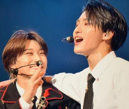 human face clothing person