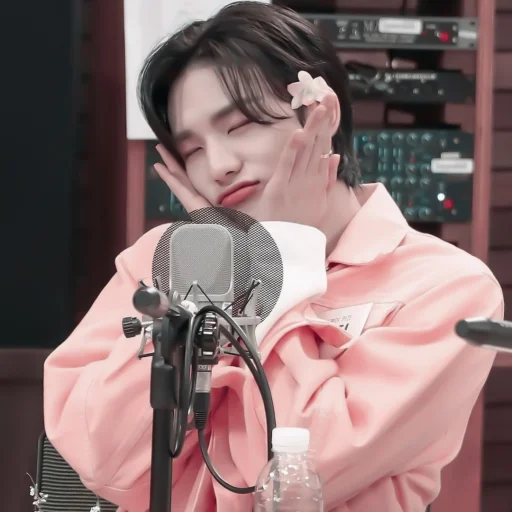 Sticker #𝐚𝐞𝐬𝐭𝐡𝐞𝐭𝐢𝐜: 𝗁𝗒𝗎𝗇𝗃𝗂𝗇 🍀 ;: by @paradismaudit - 4