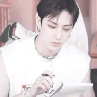 Sticker #𝐦𝐨𝐨𝐝: ℎ𝑦𝑢𝑛𝑐ℎ𝑎𝑛 ;: by @paradismaudit - 7