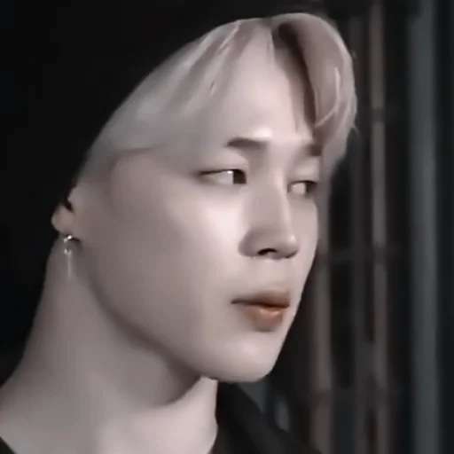 человеческое лицо статуя губа