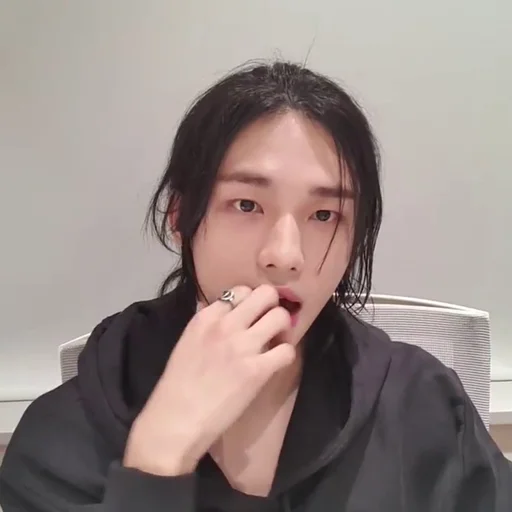 Стикер hyunjin17 - 1