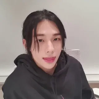 Sticker Hyunjin210917 @skzstickers - 6