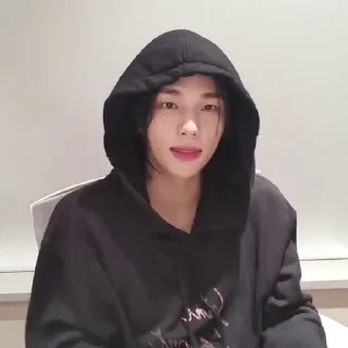 Sticker Hyunjin210917 @skzstickers - 3