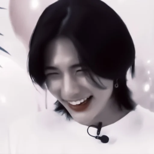 Стикер ❀ hyunjin ❀ [@helpik_lisonki] - 2