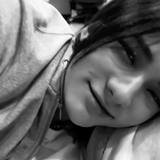 𝐻𝑤𝑎𝑛𝑔 𝐻𝑦𝑢𝑛𝑗𝑖𝑛:; 🥢 by @kpopstickerssss - человеческое лицо