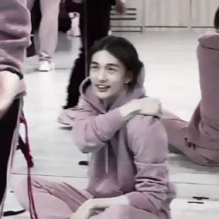 Sticker 𖠿 :: 𝐇𝐘𝐔𝐍𝐉𝐈𝐍 𖥻 @MDDELICIEUX - 3