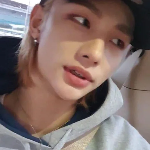 Человек селфи человеческое лицо