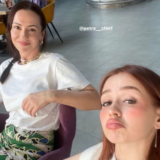 Стикер Катюша зая🖤 - 8