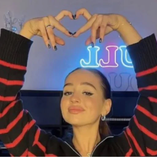 Стикер Катюша зая🖤 - 3