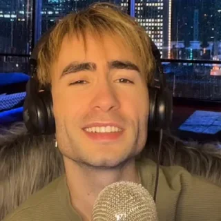 Стикер Крюшон - 9