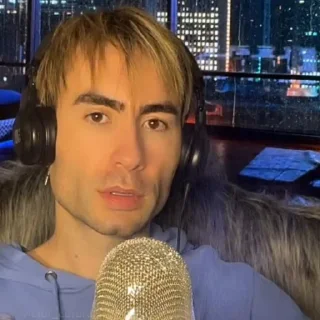 Стикер Крюшон - 10