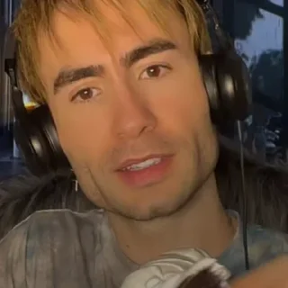 Стикер Крюшон - 3