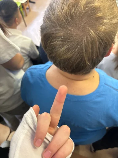 Стикер ifjfdj78_by_MoiStikiBot - 1