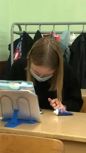 Стикер ilyaloschok - 1