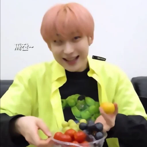 Стикер isssunoo - 1