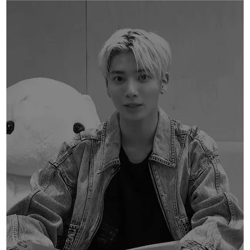 Стикер 𝐓𝐚𝐞𝐡𝐲𝐮𝐧 dark @mnvjtikel - 10