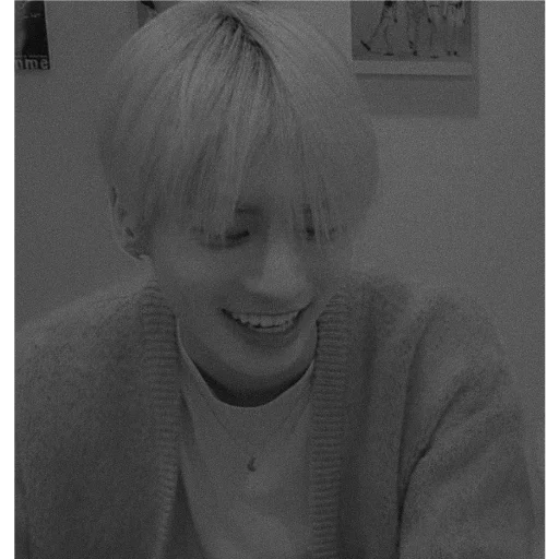 Стикер 𝐓𝐚𝐞𝐡𝐲𝐮𝐧 dark @mnvjtikel - 9